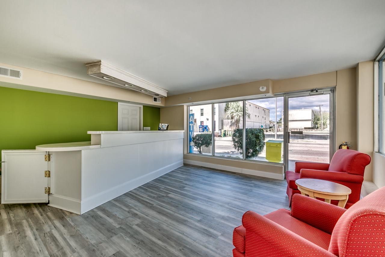 Beachcomber Inn & Suites شاطئ ميرتل المظهر الخارجي الصورة